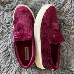 Steve Madden Crushed Velvet Slip On Tennis Shoe